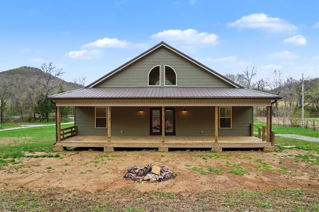 3411 Carter Branch Road Hartsville TN 37074