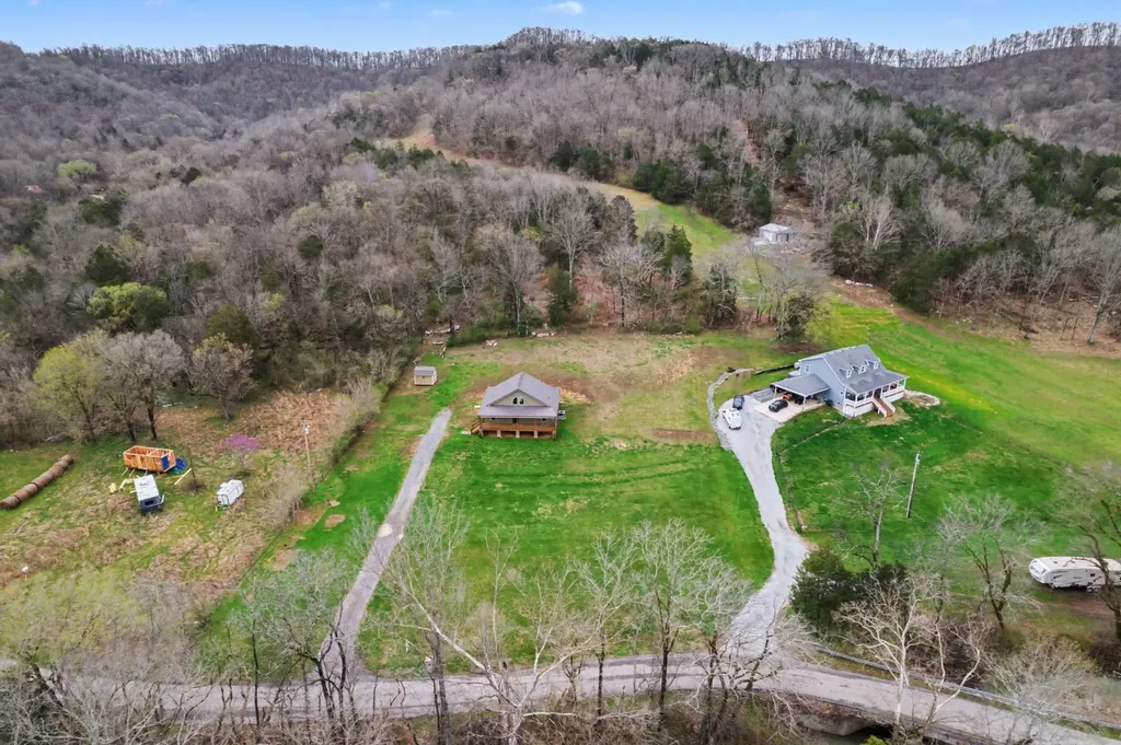 3411 Carter Branch Road Hartsville TN 37074