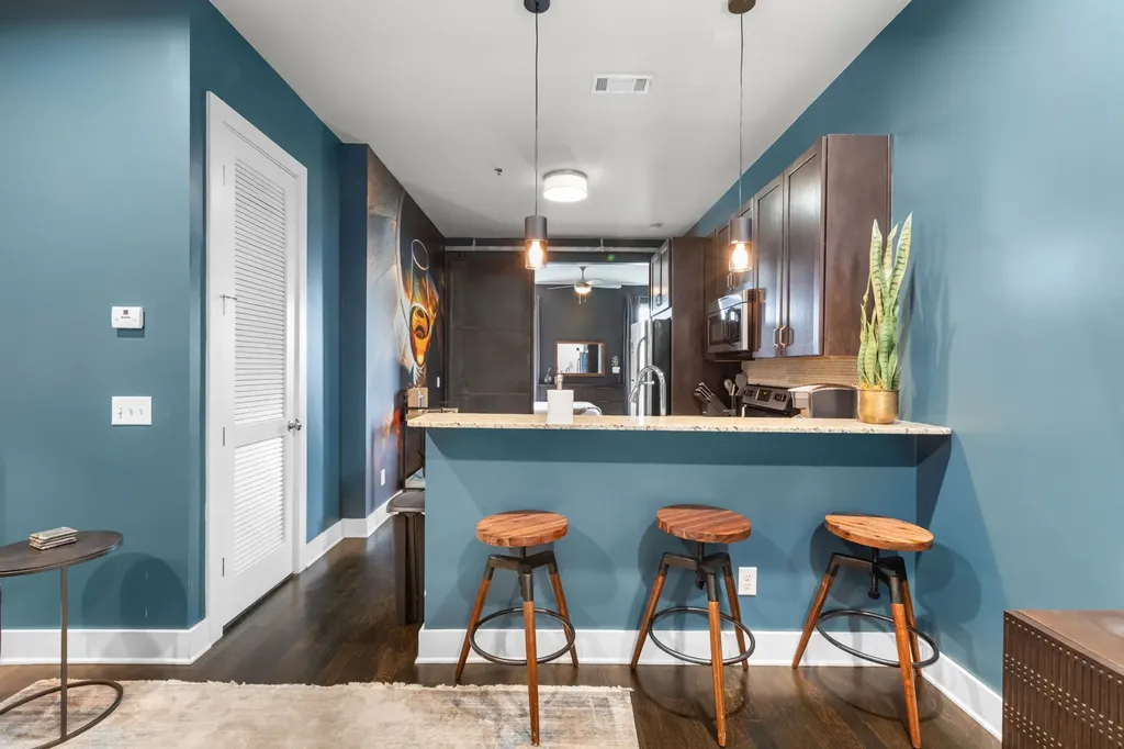210 30th Ave, N Nashville TN 37203