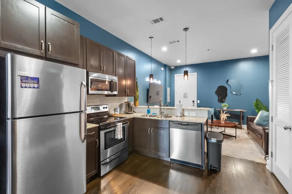 210 30th Ave, N Nashville TN 37203
