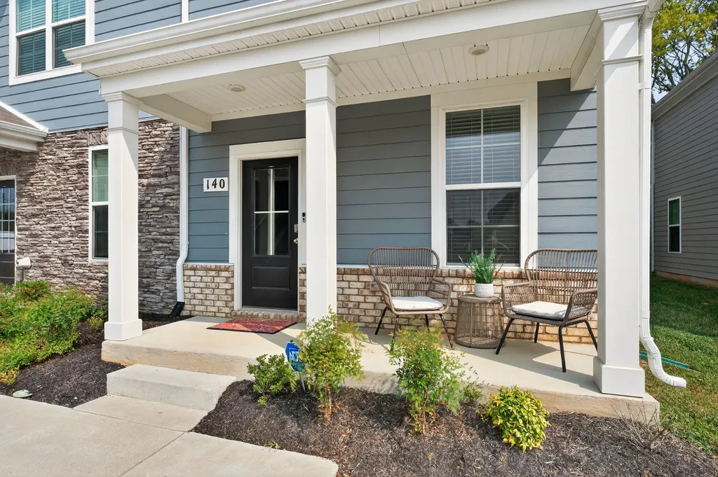 140 Grayson Circle Chapel Hill TN 37034