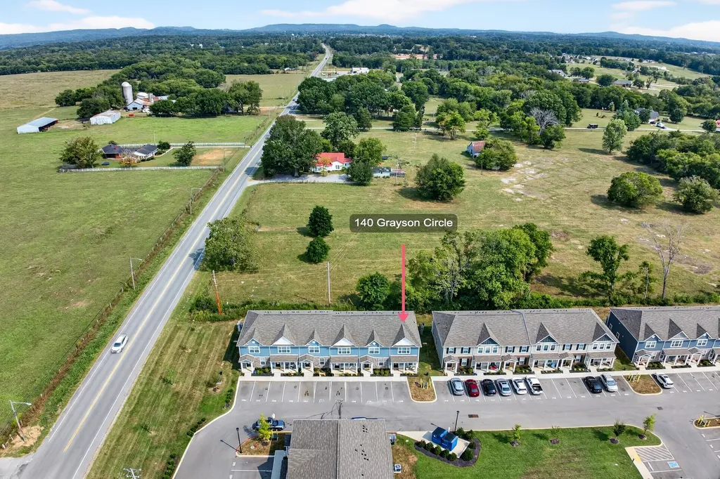 140 Grayson Circle Chapel Hill TN 37034