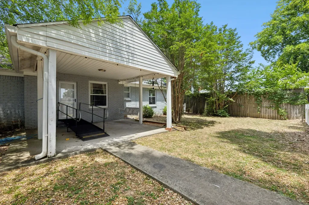 2009 Lebanon Pike Nashville TN 37210