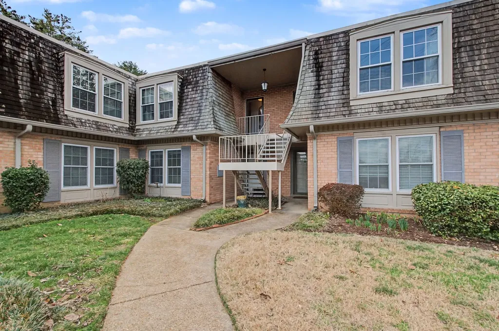 3000 Hillsboro Pike Nashville TN 37215