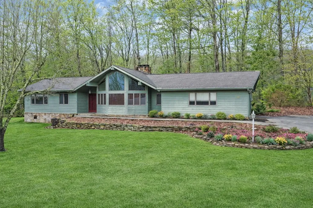 149 Sugarbush Circle Crossville TN 38558