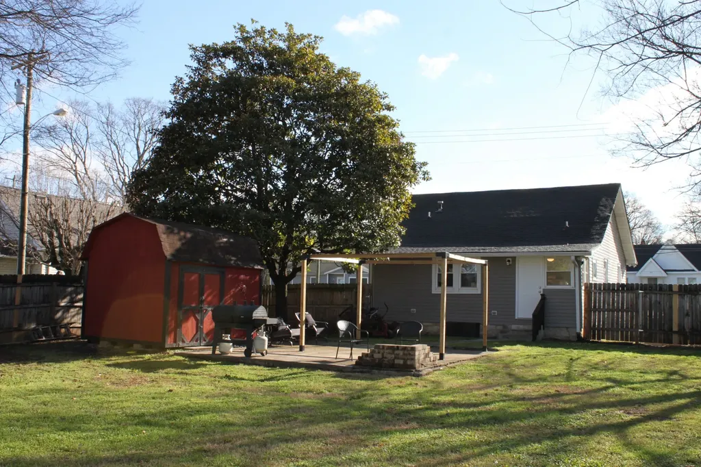 516 Wilson Avenue Lebanon TN 37087