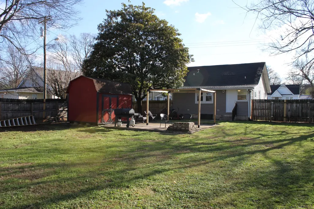 516 Wilson Avenue Lebanon TN 37087