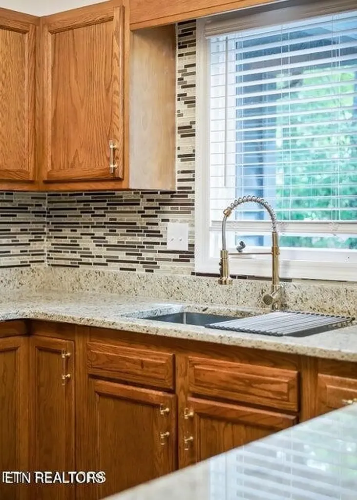 334 Lakeview Drive Crossville TN 38558