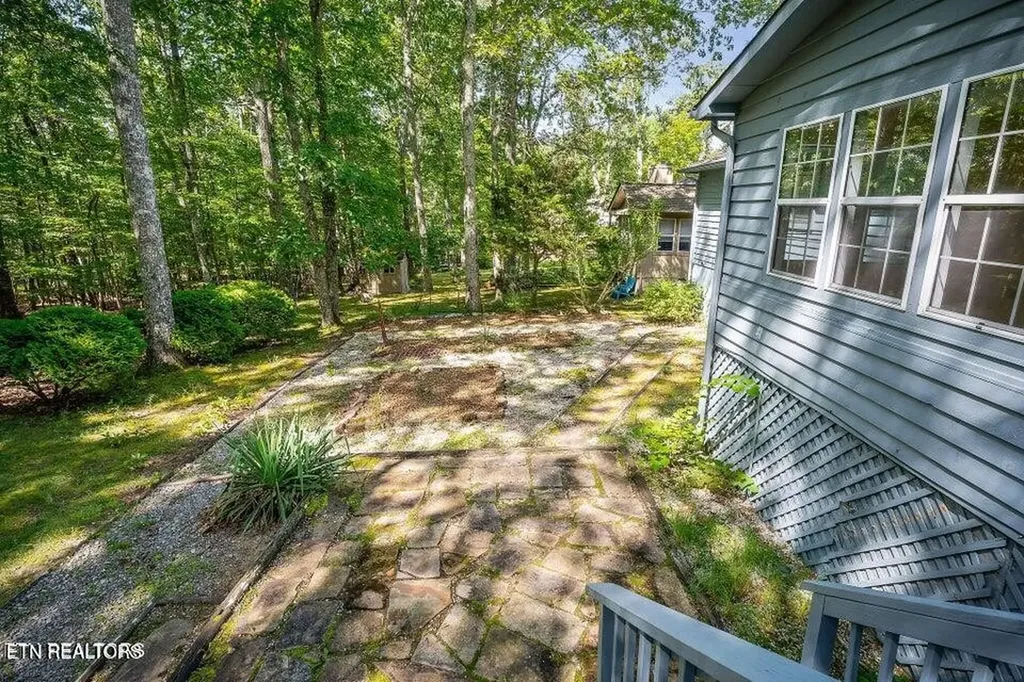 334 Lakeview Drive Crossville TN 38558