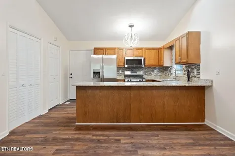 334 Lakeview Drive Crossville TN 38558