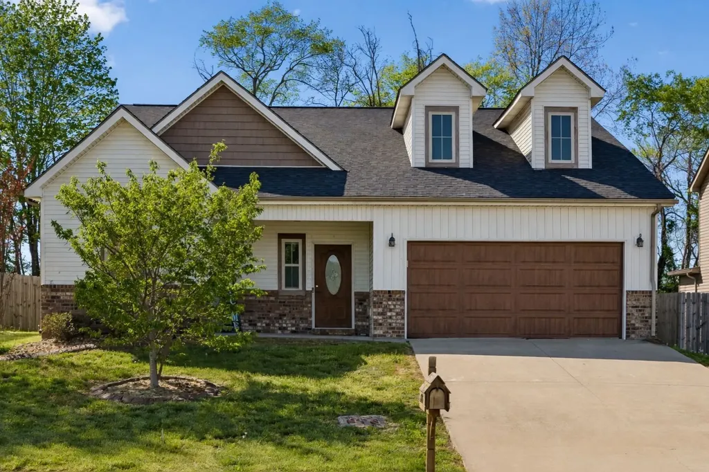 1169 Ewing Way Clarksville TN 37043