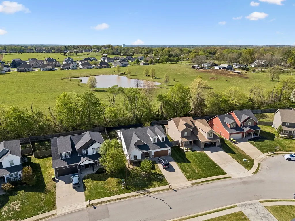 1169 Ewing Way Clarksville TN 37043