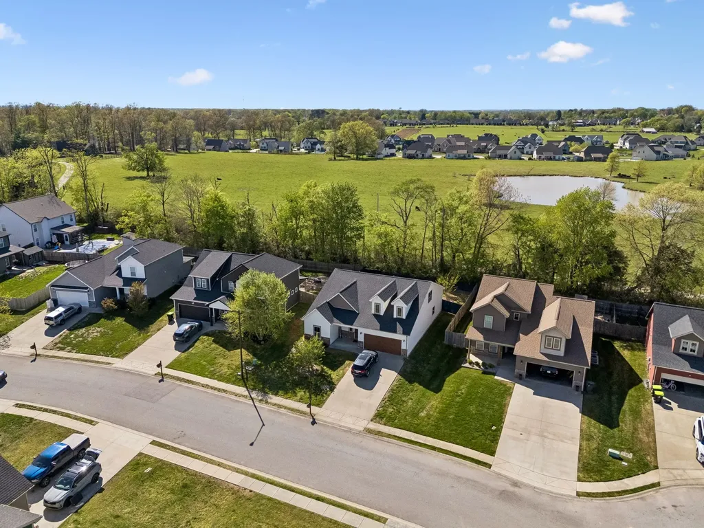 1169 Ewing Way Clarksville TN 37043