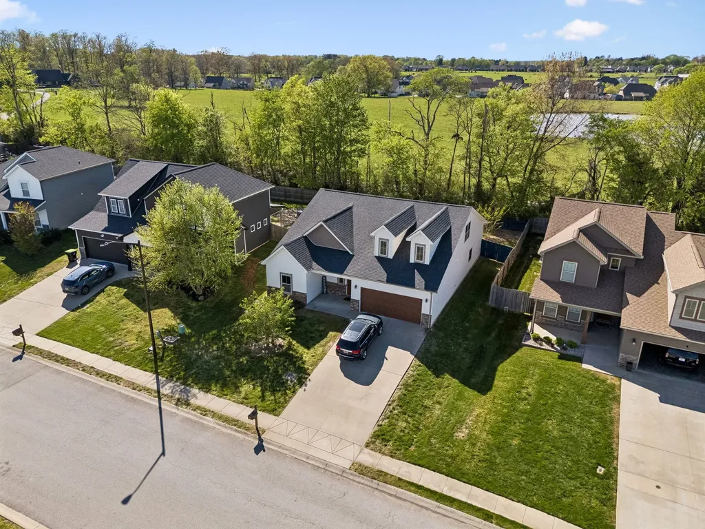 1169 Ewing Way Clarksville TN 37043