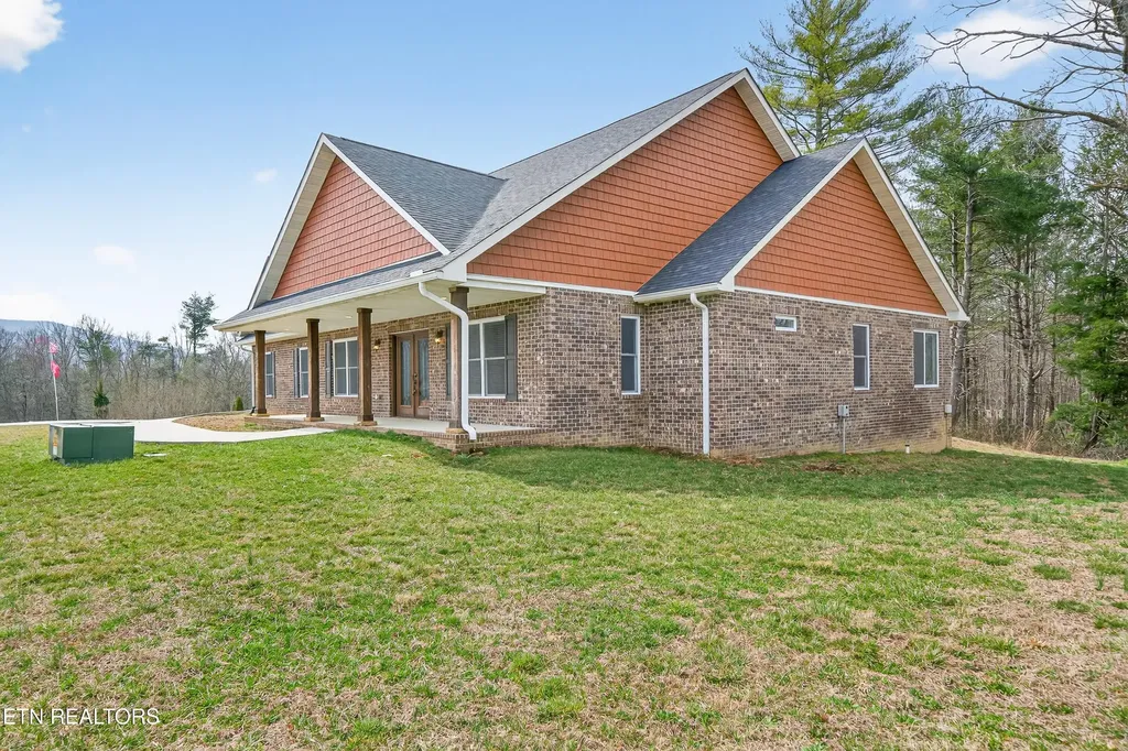204 Suzie Court Crossville TN 38555