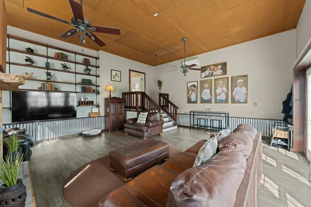 115 Main Street Pikeville TN 37367