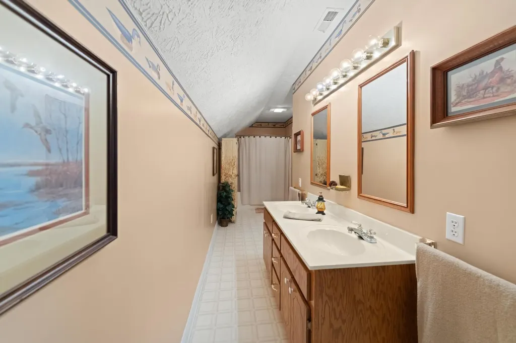 115 Main Street Pikeville TN 37367