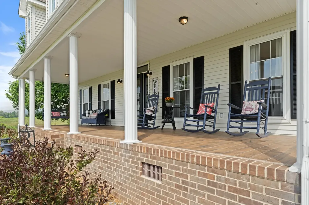 115 Main Street Pikeville TN 37367