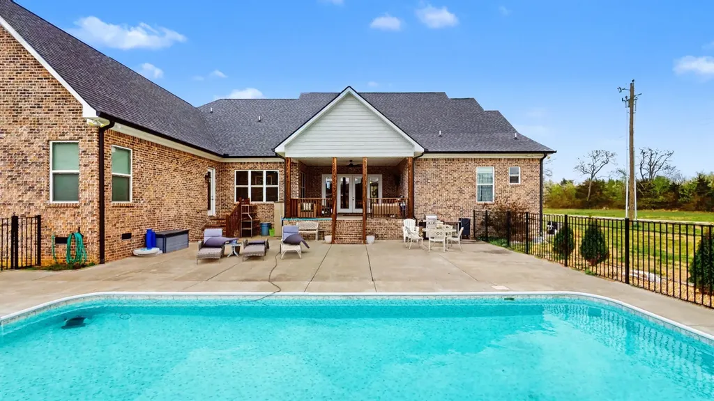 5130 Midland Road Christiana TN 37037