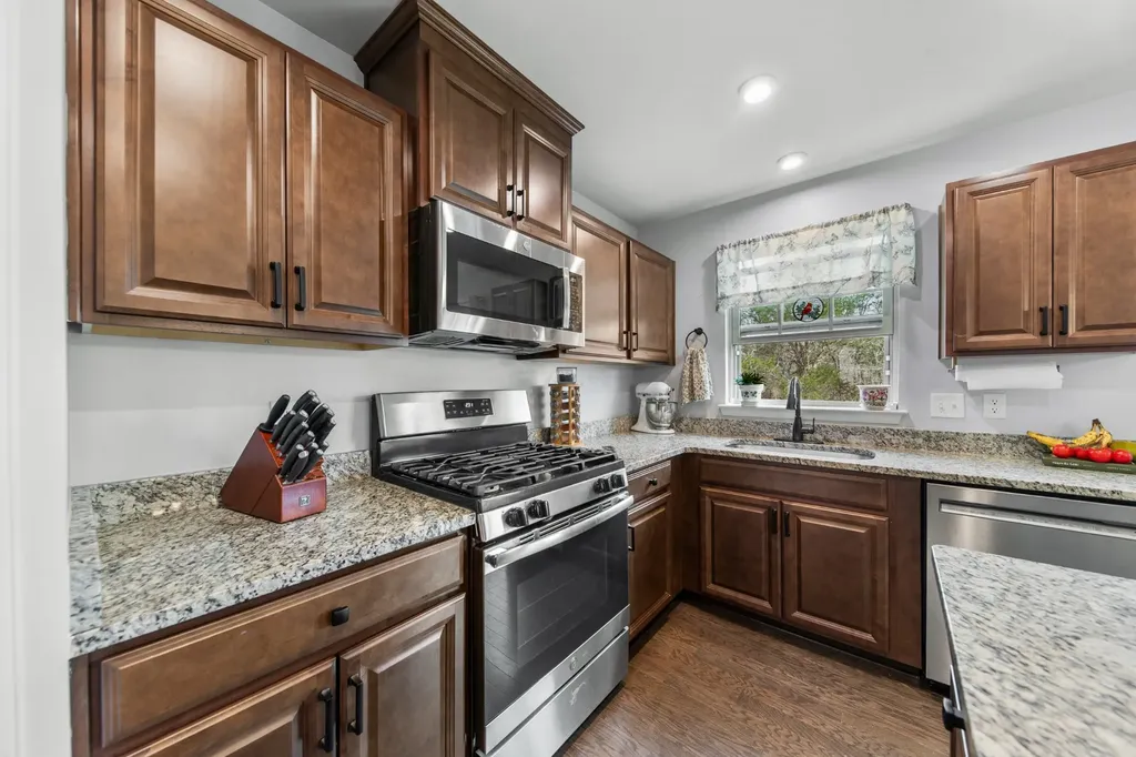 3410 Woodcrest Court Columbia TN 38401