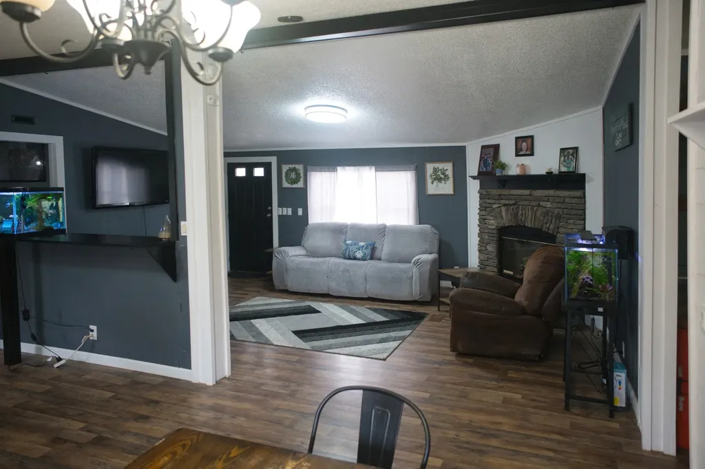 3079 Trace Creek Road White Bluff TN 37187