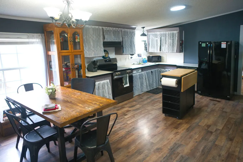 3079 Trace Creek Road White Bluff TN 37187