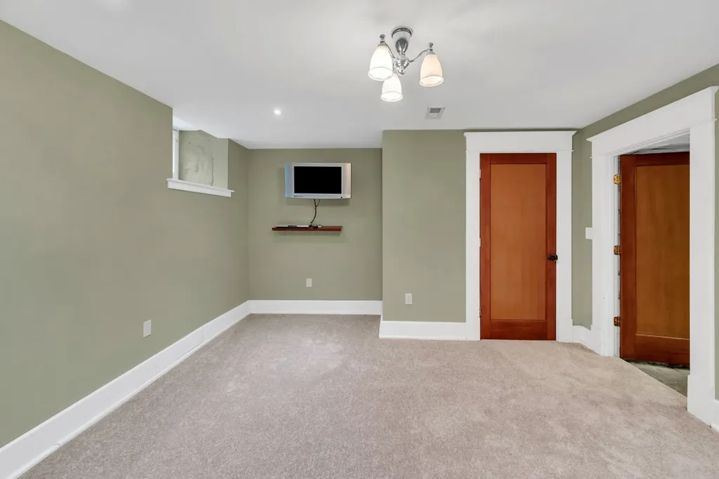 1619 18th Ave, S Nashville TN 37212