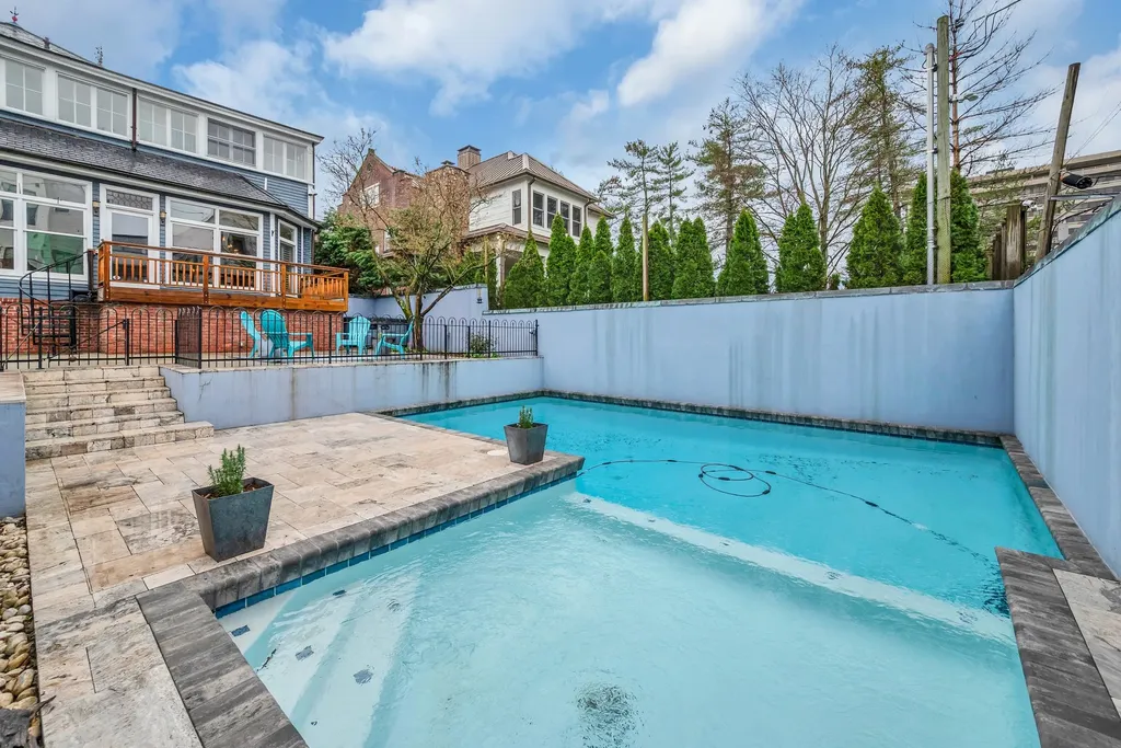 1619 18th Ave, S Nashville TN 37212