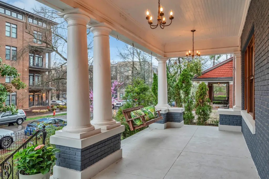 1619 18th Ave, S Nashville TN 37212