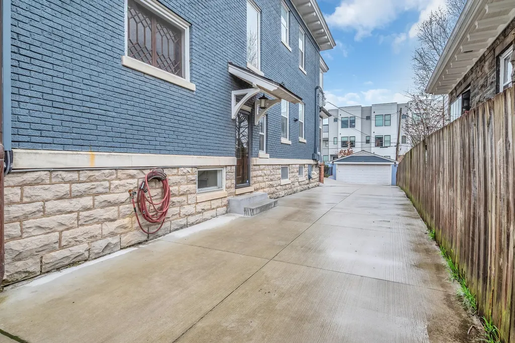 1619 18th Ave, S Nashville TN 37212