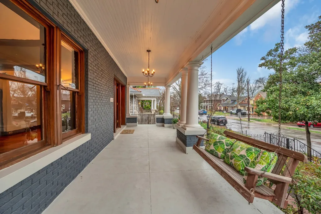 1619 18th Ave, S Nashville TN 37212