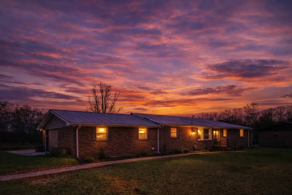 166 Bains Road Hillsboro TN 37342