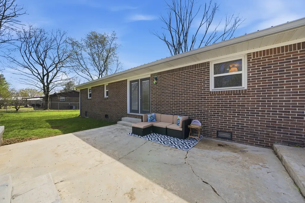 166 Bains Road Hillsboro TN 37342