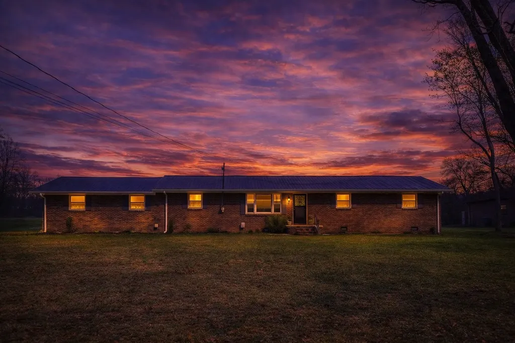 166 Bains Road Hillsboro TN 37342