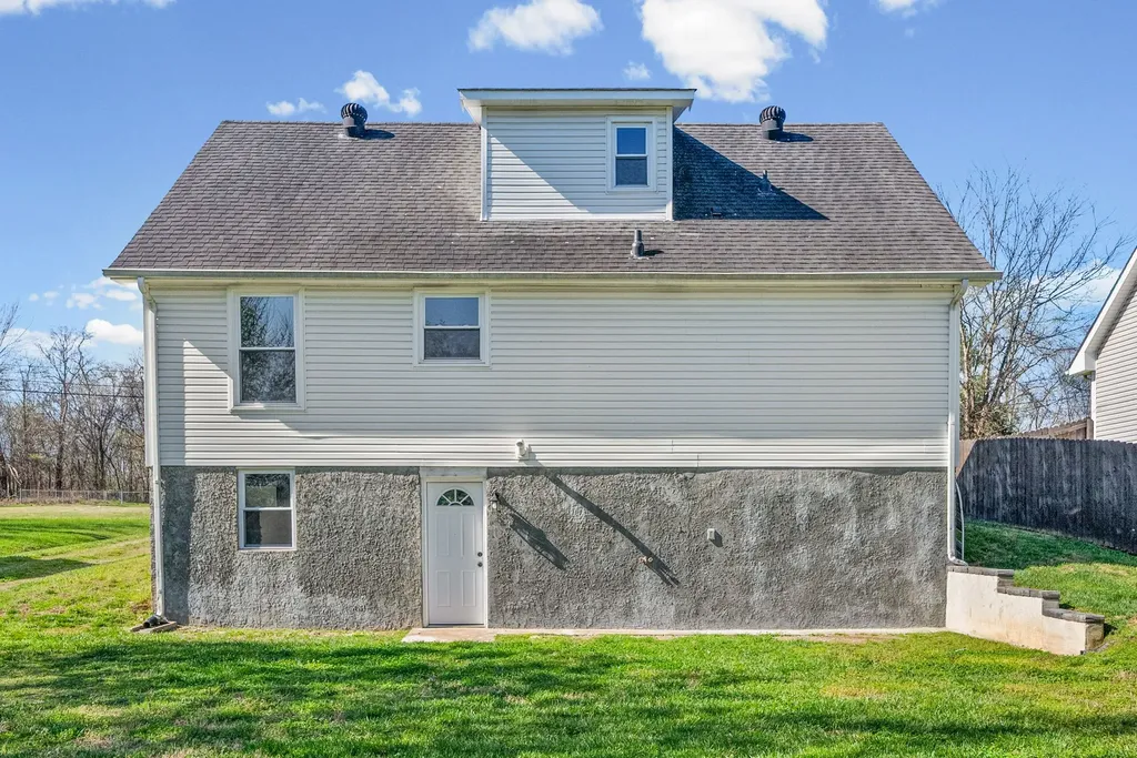 1815 Palamino Drive Clarksville TN 37042