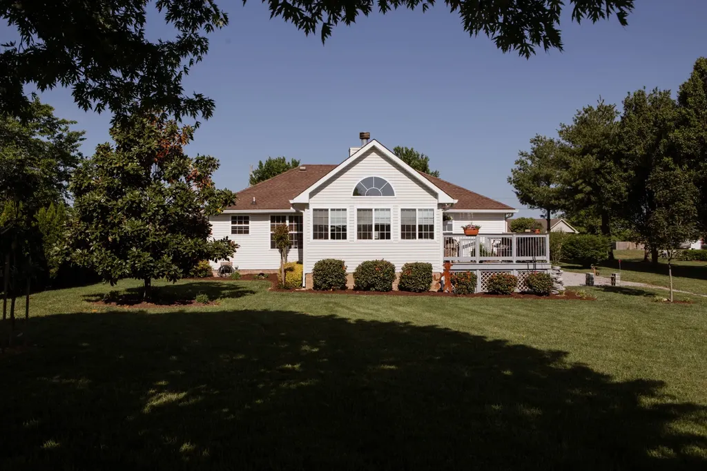 119 Irish Oaks Drive Portland TN 37148