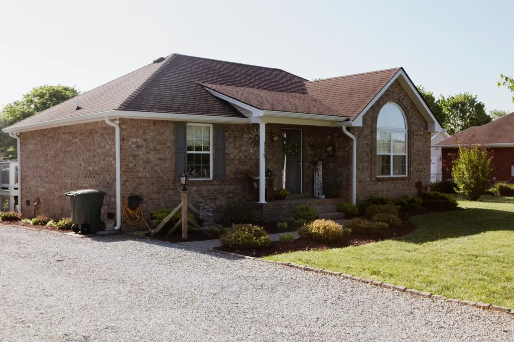 119 Irish Oaks Drive Portland TN 37148