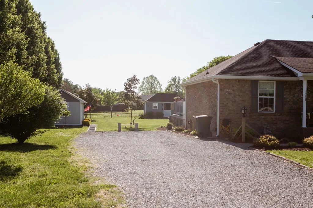 119 Irish Oaks Drive Portland TN 37148