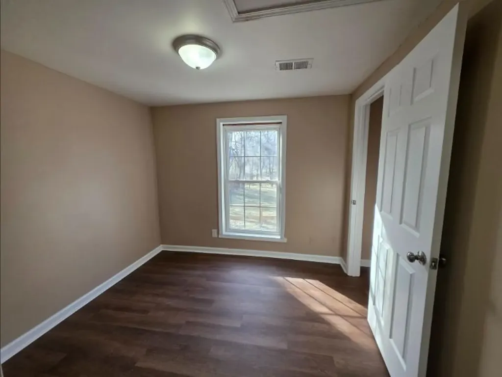 218 Locust Street Clarksville TN 37042