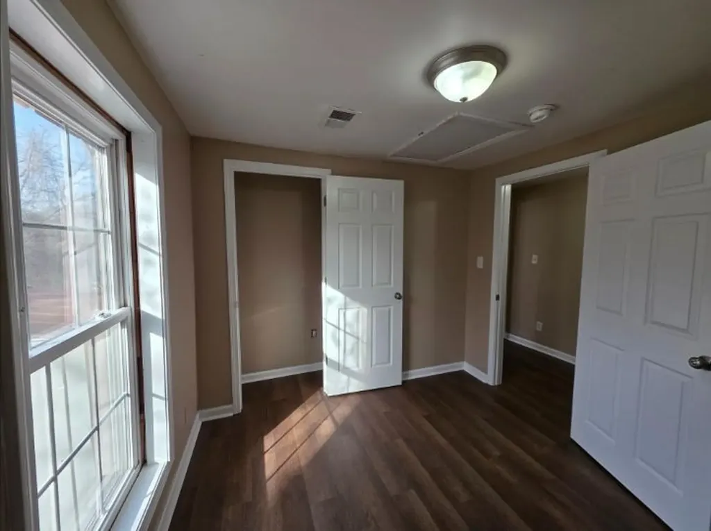 218 Locust Street Clarksville TN 37042