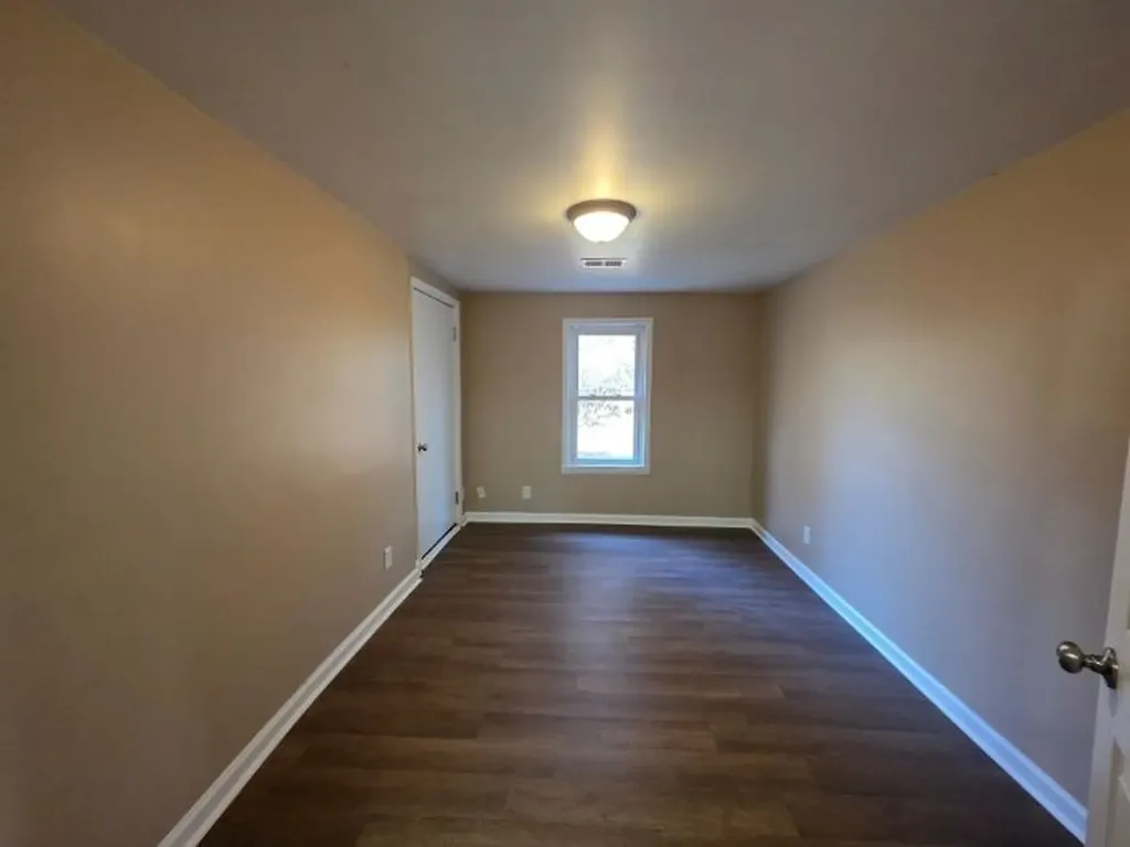218 Locust Street Clarksville TN 37042