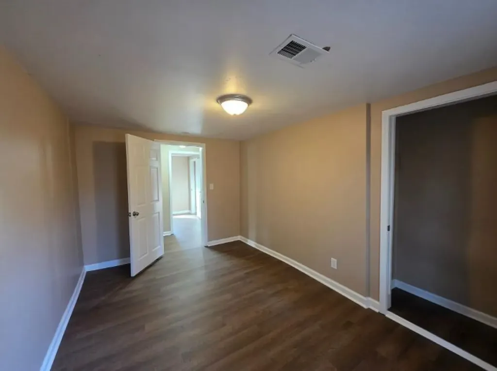 218 Locust Street Clarksville TN 37042