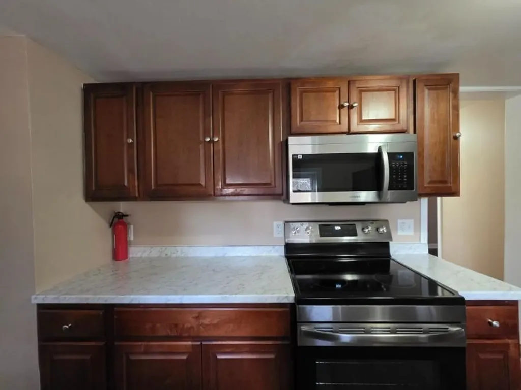 218 Locust Street Clarksville TN 37042