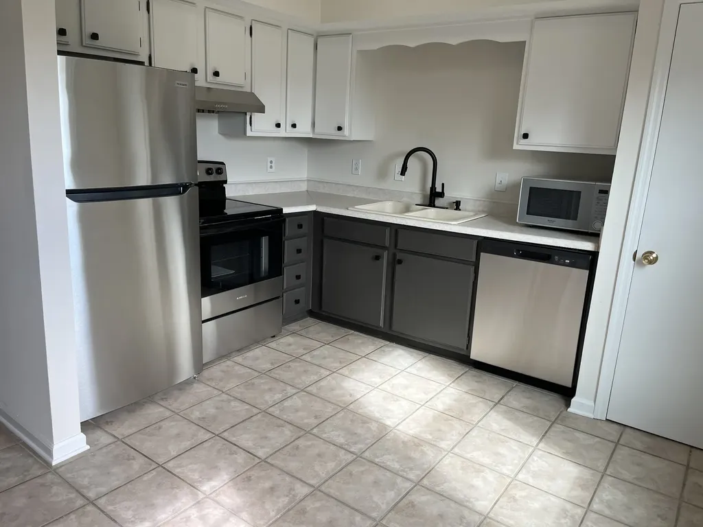222 Edgewood Drive Hendersonville TN 37075