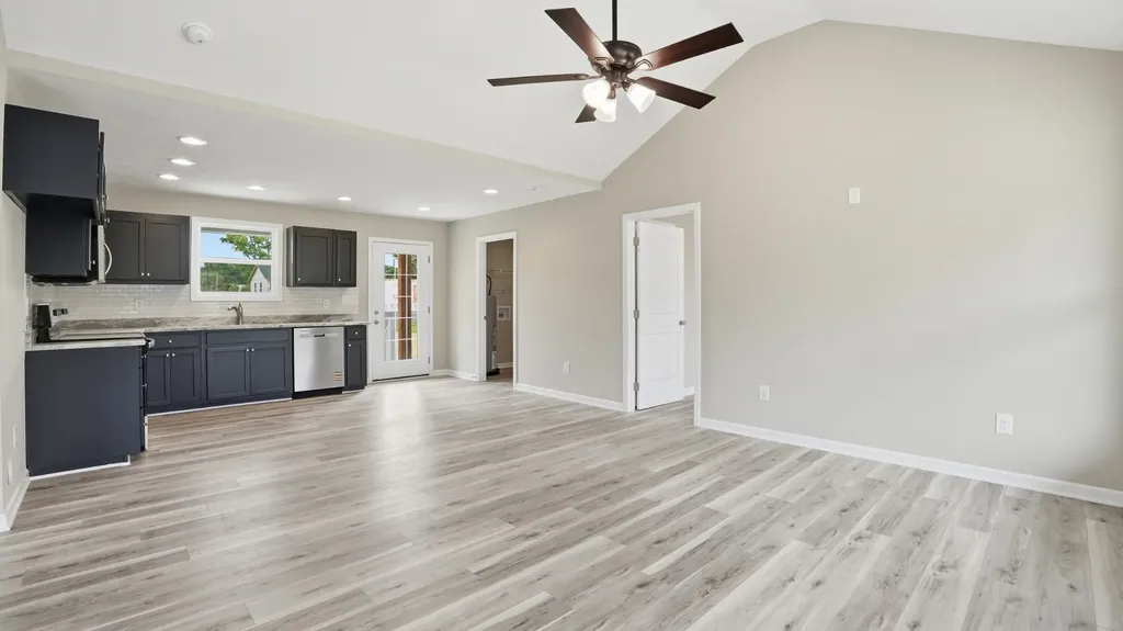 2315 E Lincoln Street Tullahoma TN 37388