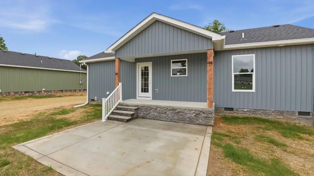 2315 E Lincoln Street Tullahoma TN 37388