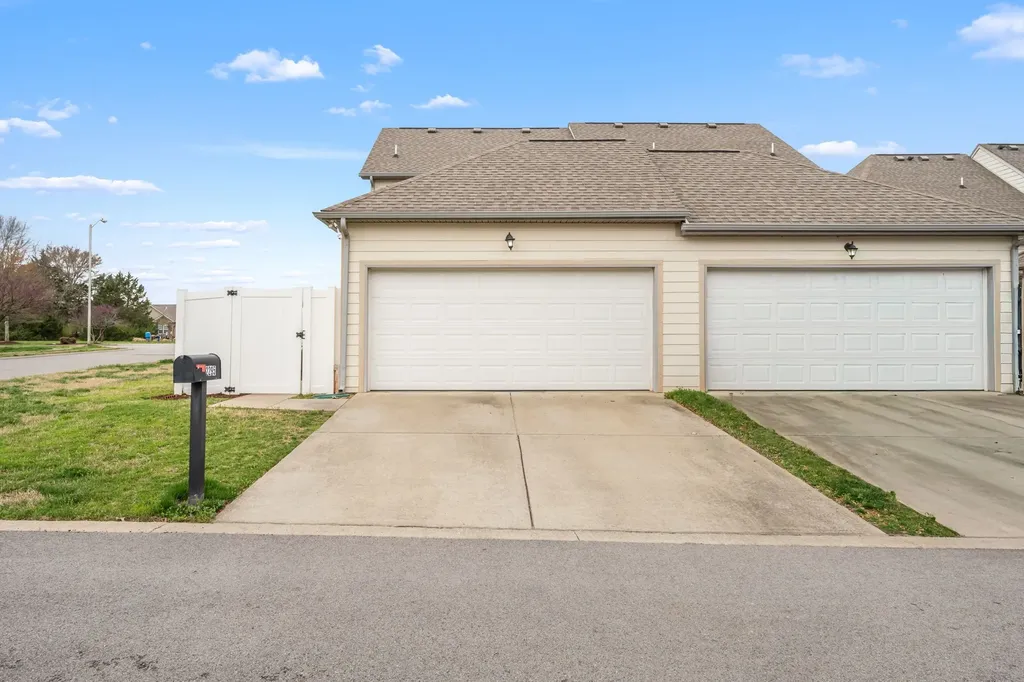 2295 Cason Lane Murfreesboro TN 37128