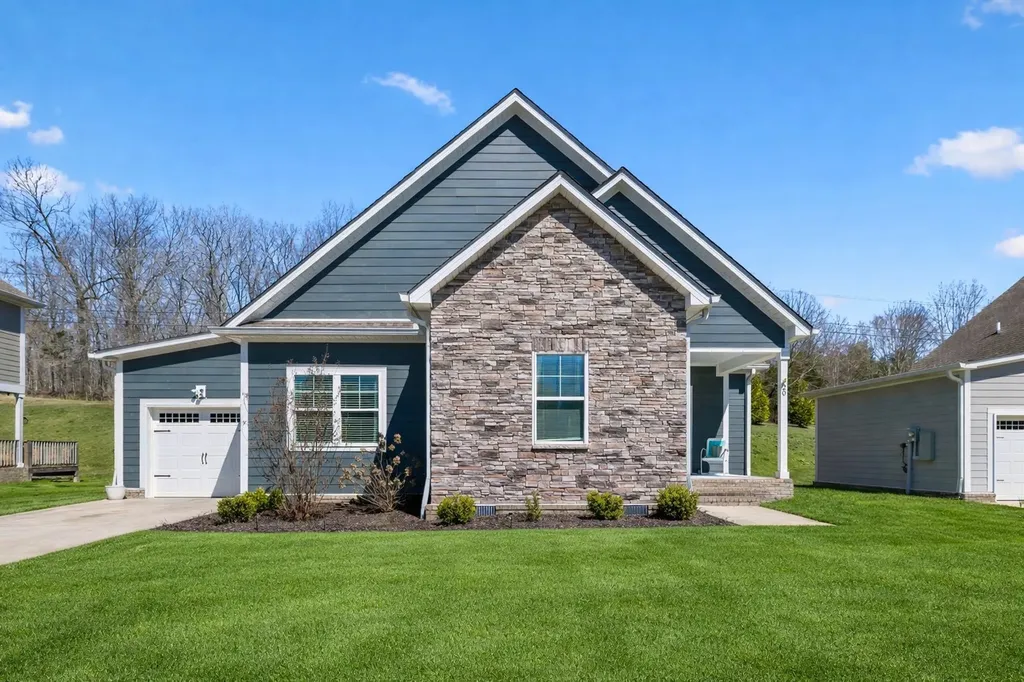 20 Sycamore Rdg, W Burns TN 37029