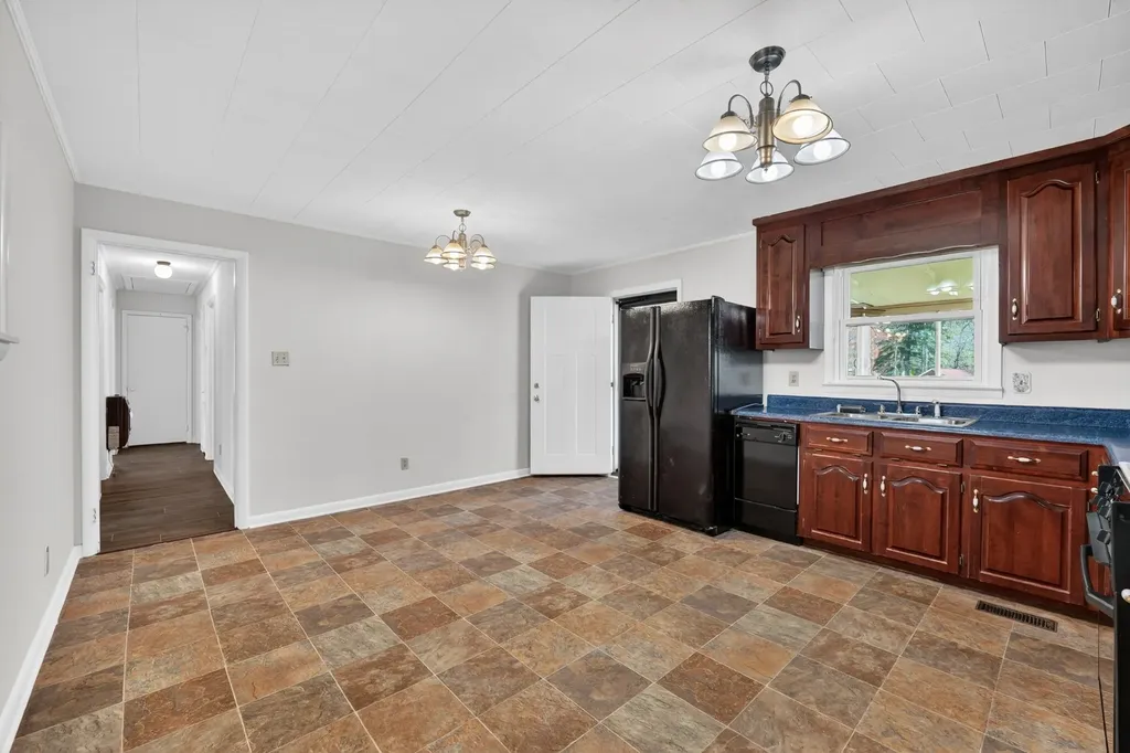 140 Simmons Circle Fayetteville TN 37334