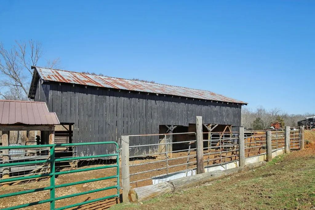 7562 Crow Cut Road Fairview TN 37062